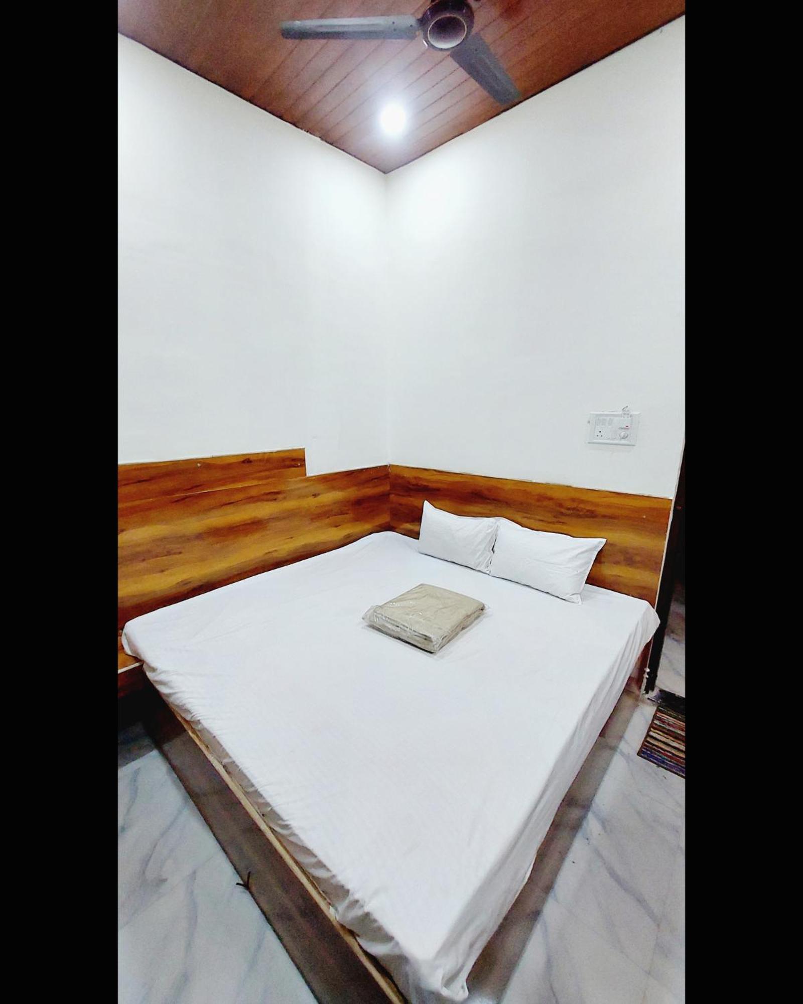 Hotel Om Palace Ujjain Luaran gambar