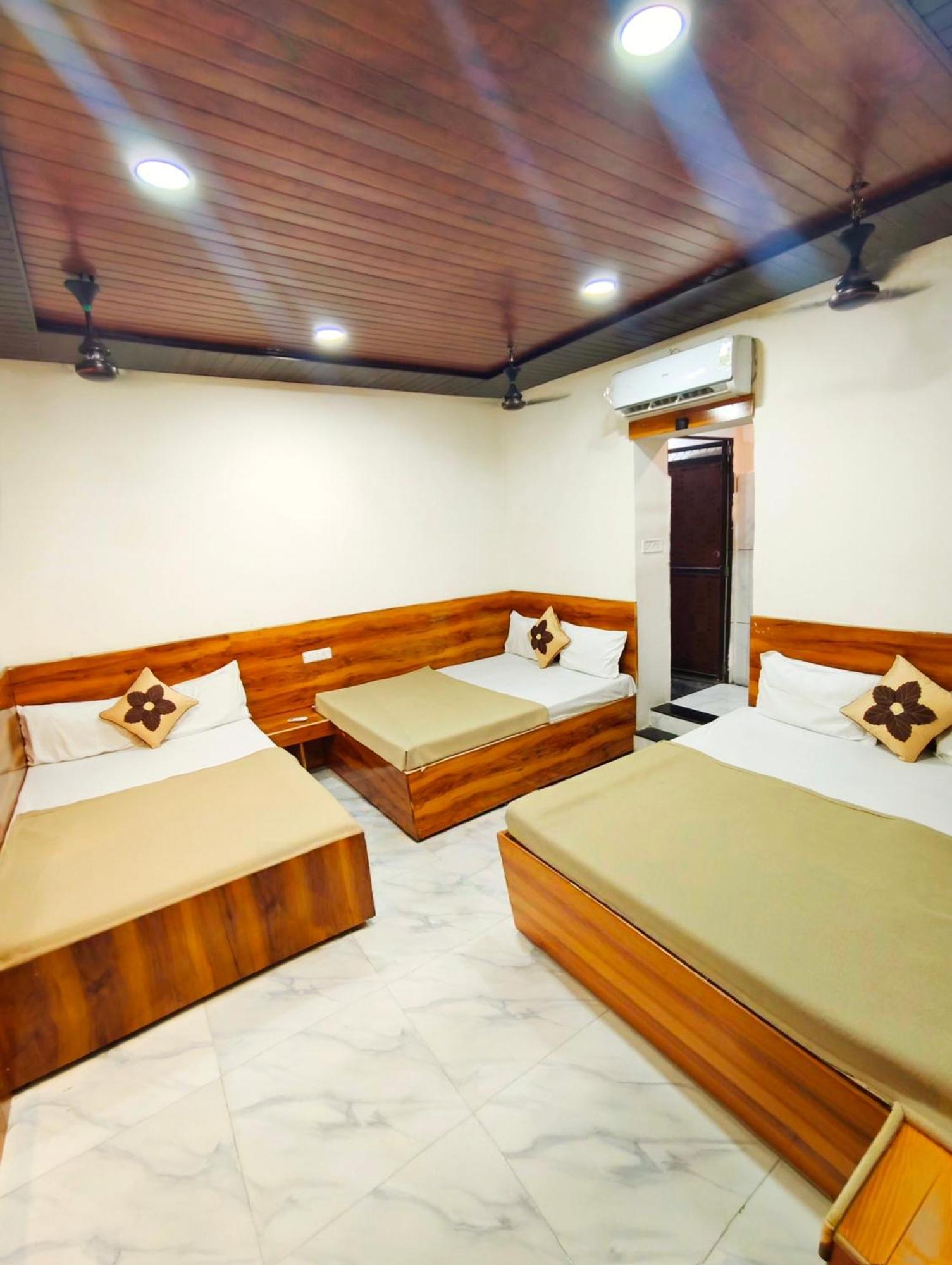 Hotel Om Palace Ujjain Luaran gambar
